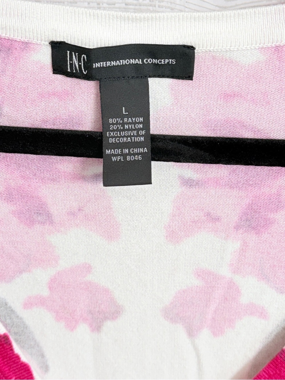 SINC International ConceptsWomen’s Brig Floral Pink V-Neck Cardigan Sweater. SIz - Picture 7 of 7